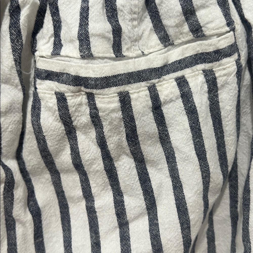 Hem White and Navy Vertical-Striped Straight-Leg Pants Size Medium - Picture 6 of 6